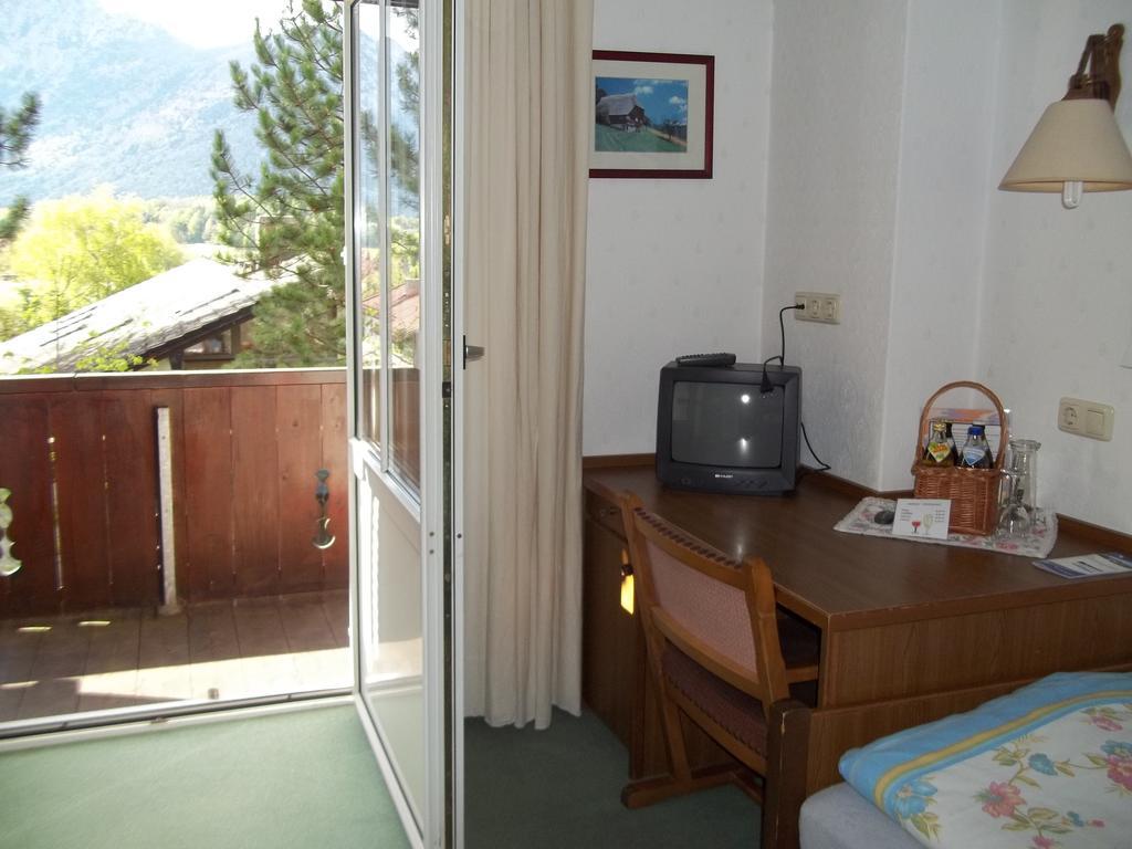 Karolinenhof Guest House Bayerisch Gmain Room photo